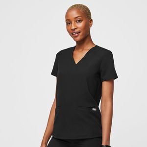 Figs Casma Top In Black